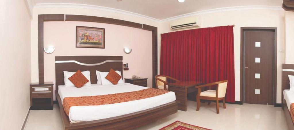 Ramyas Hotels Tiruchirappalli Exterior foto